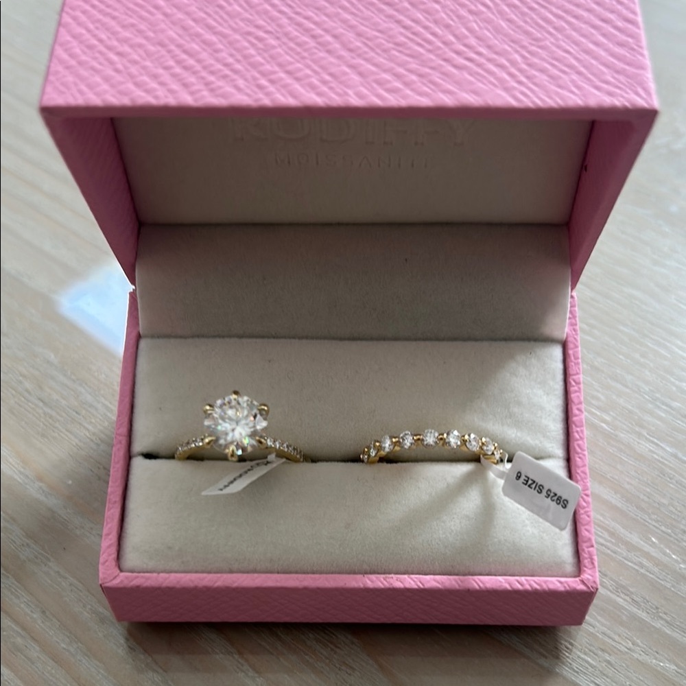 Moissanite Gold Diamond Ring Set